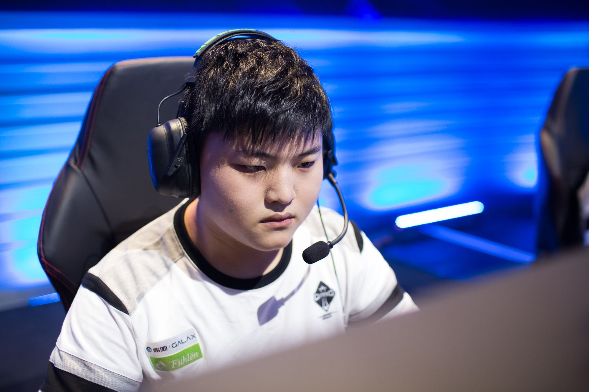 力与长期发 力与长期发