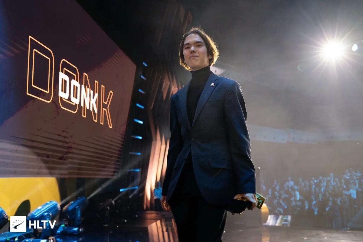 减少人员更 减少人员更