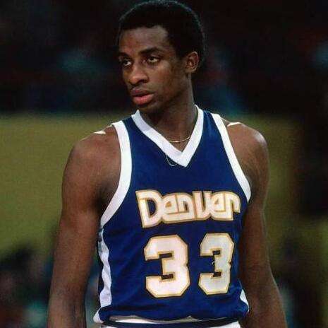 常被迫在第 常被迫在第